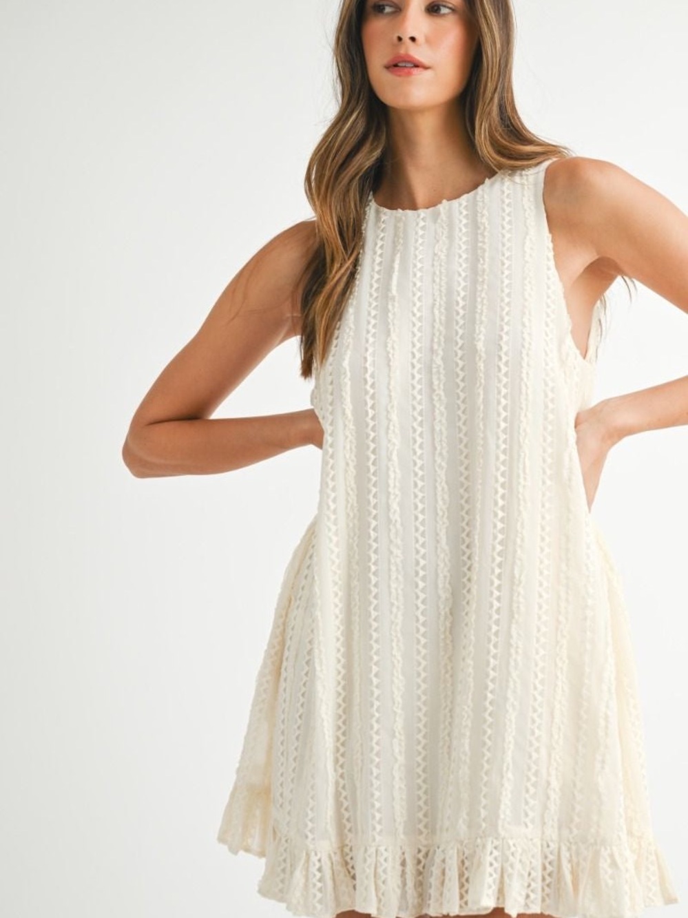 MABLE Aniyah Cream Sleeveless Appliqué Ruffle Mini Dress Size Med New With Tags